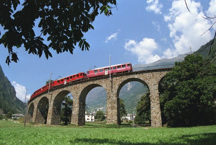 RhB9008-N046.jpg