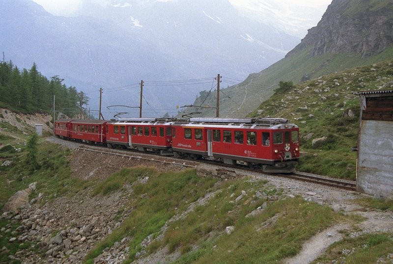 RhB9008-N108.jpg