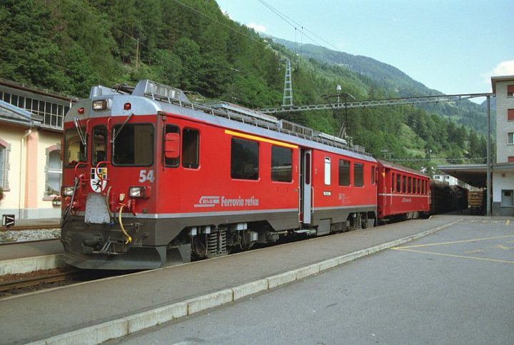 RhB9008-N118.jpg